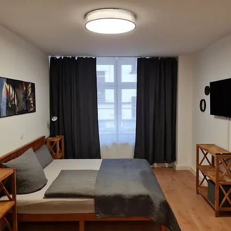 City Pension Zwickau ゲストハウス *